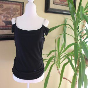 NWOT Cold shoulder top with Silver metal straps M